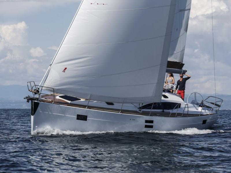 Book yachts online - sailboat - Elan 45 Impression - 4 cabin version - Charm - rent