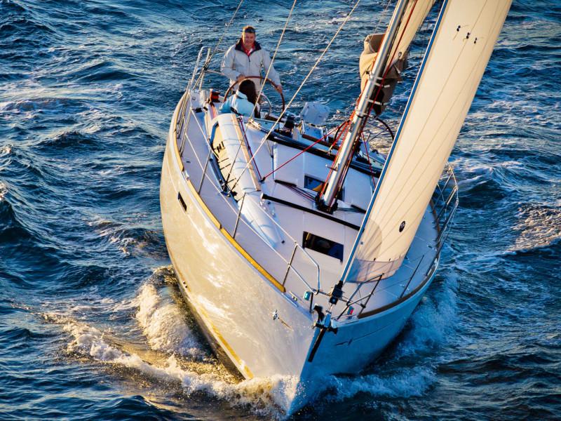 Book yachts online - sailboat - Sun Odyssey 389 - Dust in the wind - rent