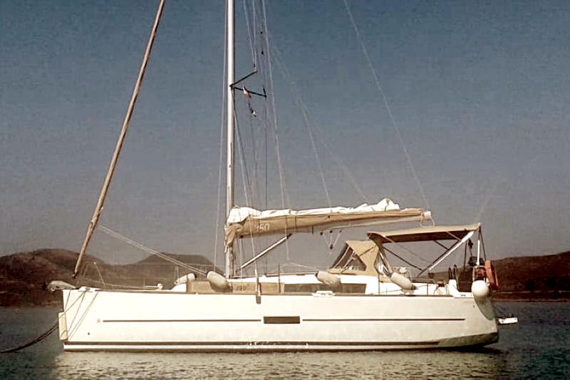 Book yachts online - sailboat - Dufour 350 Grand Large - Oby One - rent