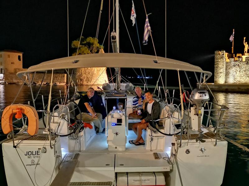 Book yachts online - sailboat - Sun Odyssey 440 - Jolie - rent
