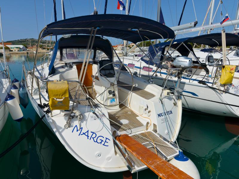 Book yachts online - sailboat - Bavaria 38 Cruiser - Marge - rent