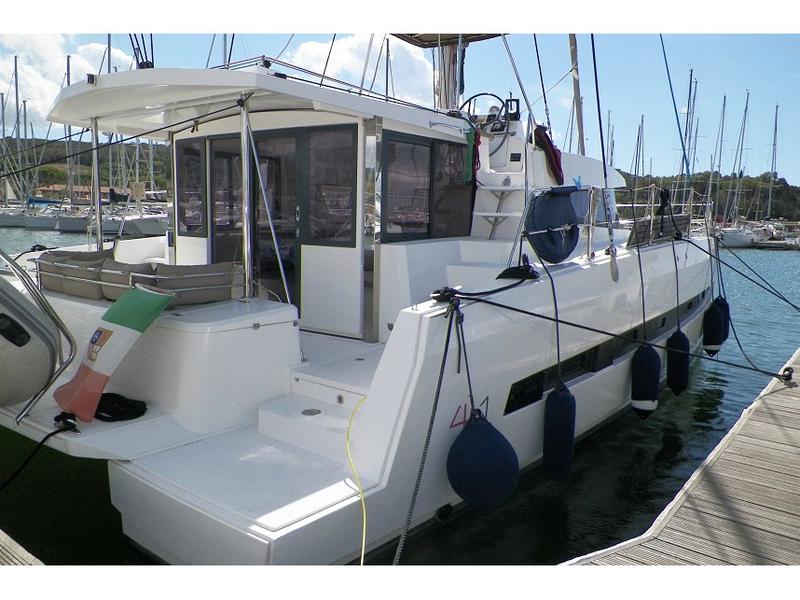 Book yachts online - catamaran - Bali 4.1 - Layla - Water maker, Solar Panel - rent