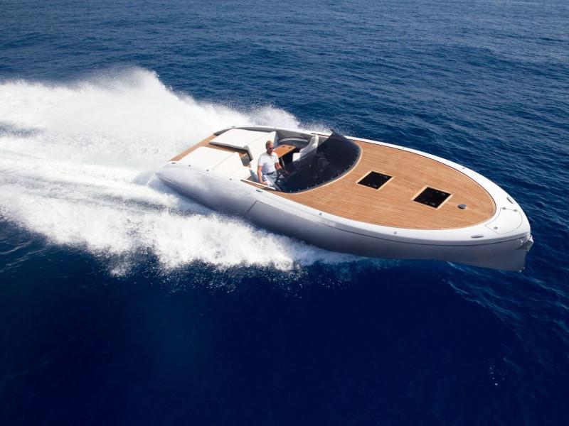 Book yachts online - motorboat - Frauscher 1017 GT - ADRIATIC FALCON - rent