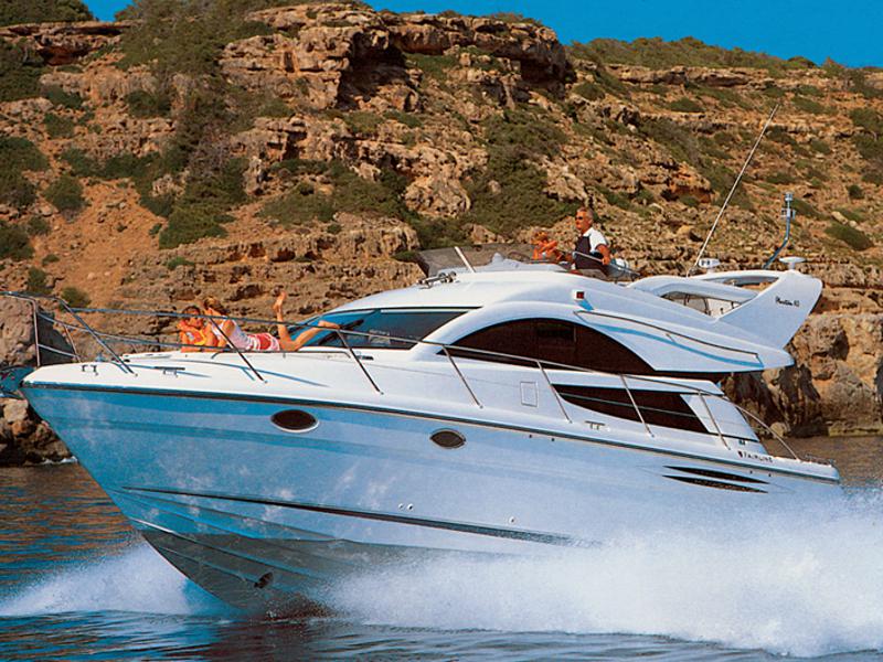 Book yachts online - motorboat - Fairline Phantom 40 - Fair Play (Jet ski - option with extra charge) - rent