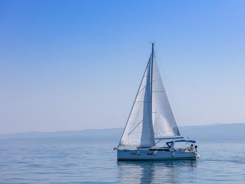 Book yachts online - sailboat - Beneteau Oceanis 38.1 - ANIMA MARIS 3 - rent