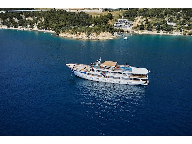 Book yachts online - motorboat - Motoryacht  Liberty - Liberty - rent