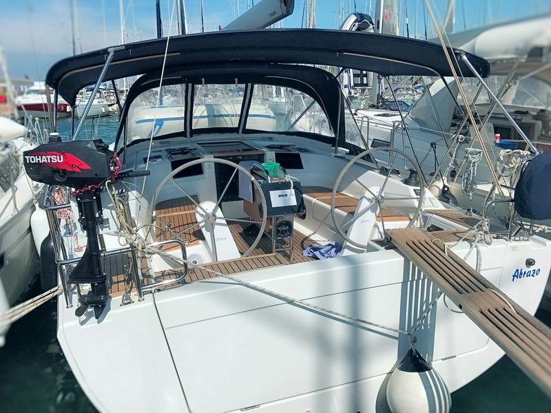 Book yachts online - sailboat - Hanse 385 - Abrazo - rent