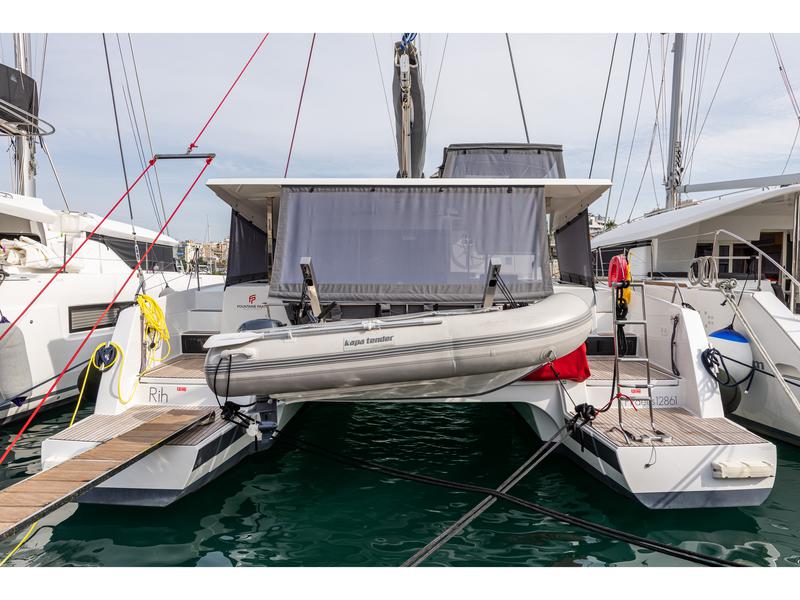 Book yachts online - catamaran - Isla 40 - Rih - rent