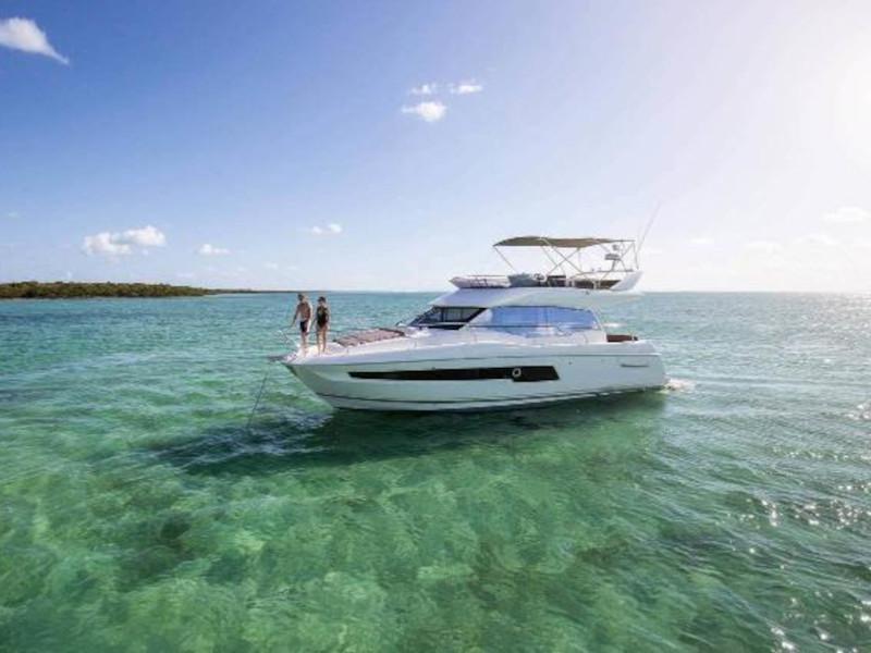 Book yachts online - motorboat - Prestige 460 - Ferus - rent