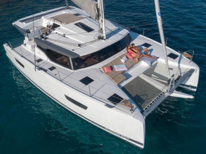 Book yachts online - catamaran - Astréa 42 - Elwe - rent