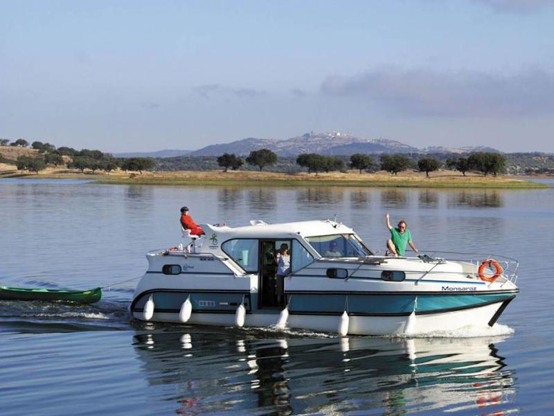 Book yachts online - motorboat - Confort 1100 - MONSARAZ PO - rent