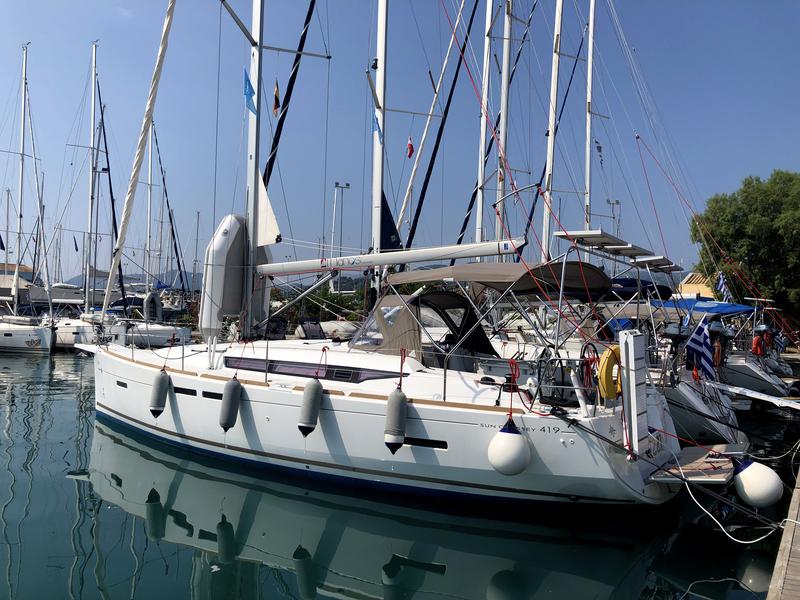 Book yachts online - sailboat - Sun Odyssey 419 - IZZI - rent