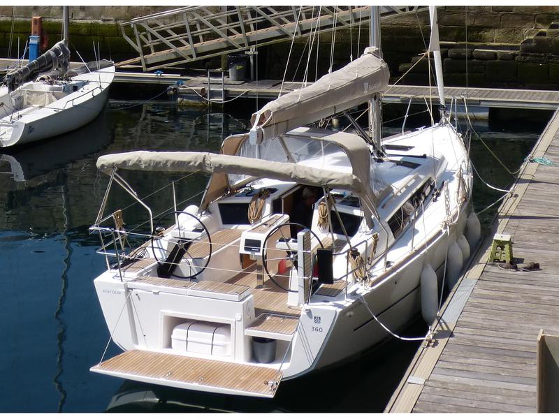 Book yachts online - sailboat - Dufour 360 - Mar me Quer - rent