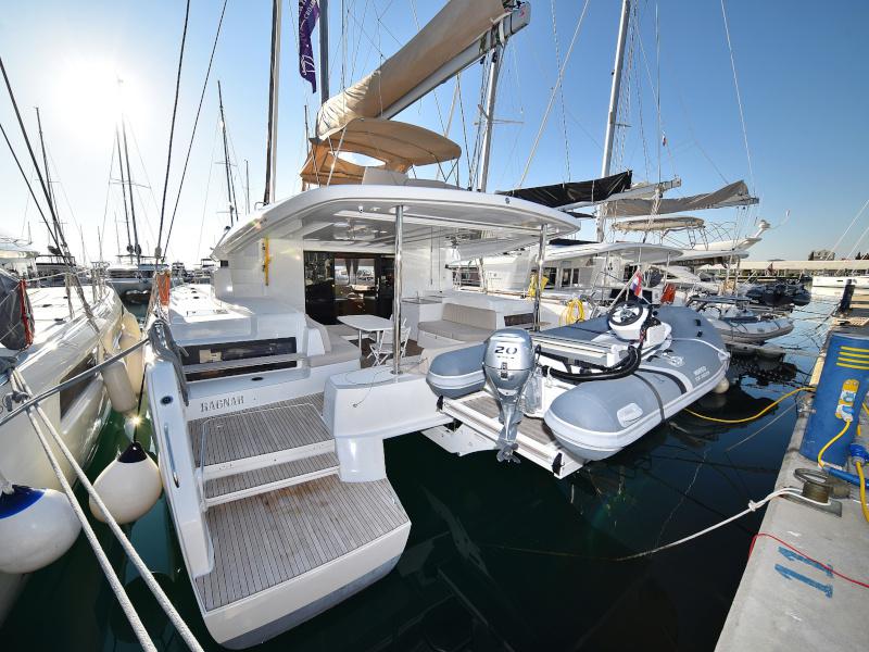 Book yachts online - catamaran - Lagoon 50- owner version - RAGNAR - rent