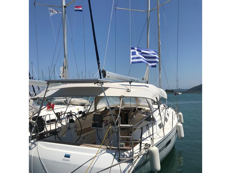 Book yachts online - sailboat - Bavaria 40 Cruiser - Vlasis - rent