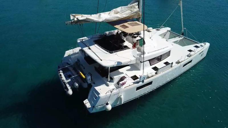 Book yachts online - catamaran - Lagoon 52F - Cala Luna  - rent