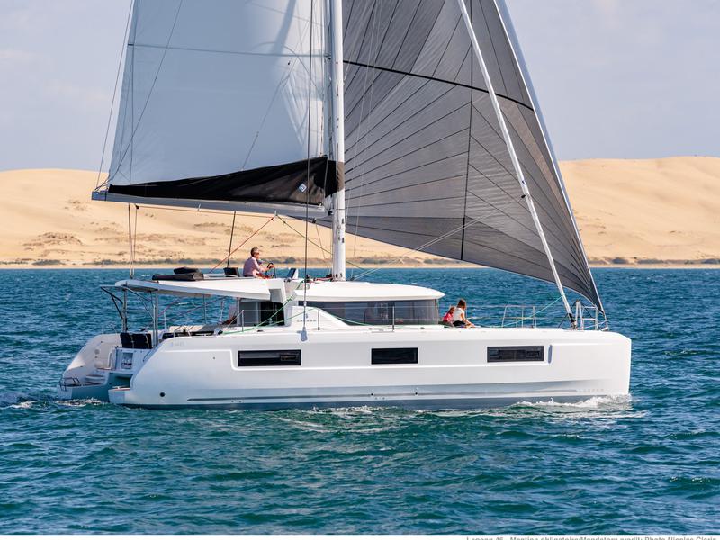 Book yachts online - catamaran - Lagoon 46 - Cassata - Premium line - rent
