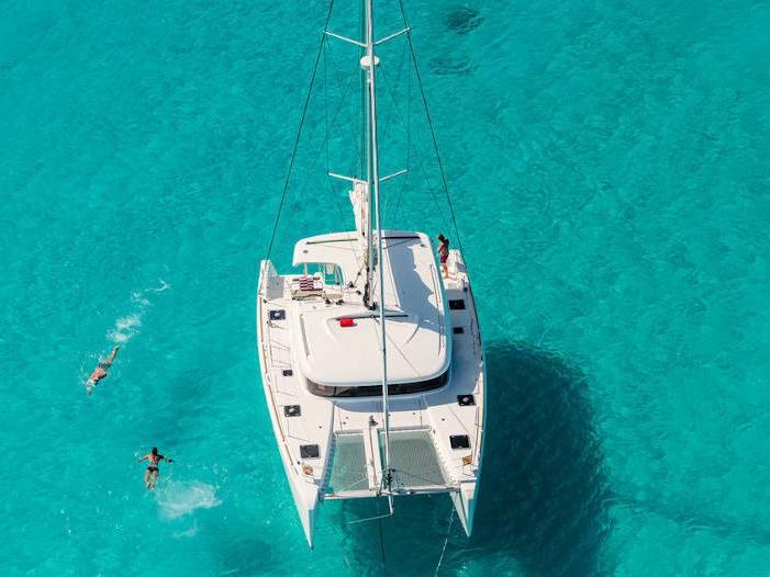 Book yachts online - catamaran - Lagoon 39 - Randy Dandy O - rent