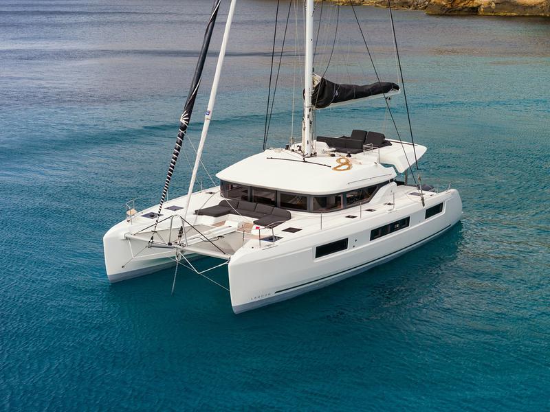 Book yachts online - catamaran - Lagoon 50 - Swan - rent