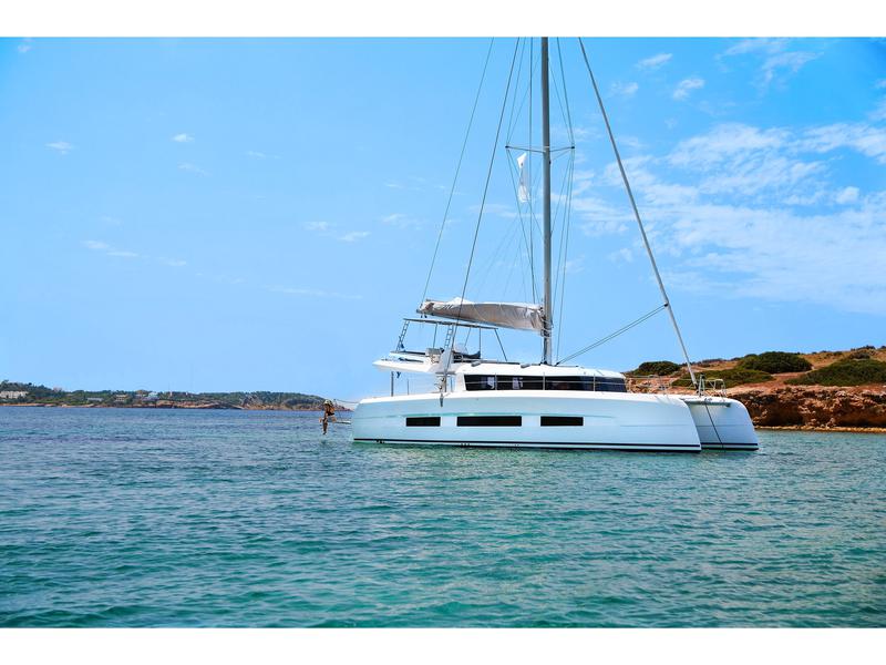Book yachts online - catamaran - Dufour Catamaran 48 5c+5h - Sonia - rent
