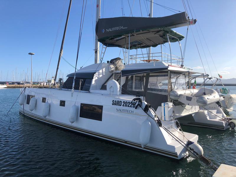 Book yachts online - catamaran - Nautitech 46 Fly - Sardinia II - rent
