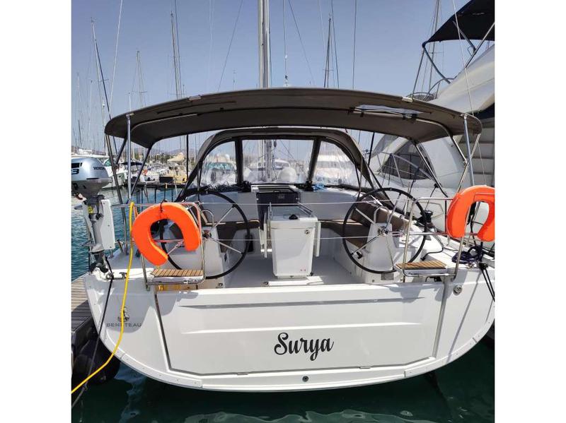 Book yachts online - sailboat - Oceanis 40.1 - Surya - rent