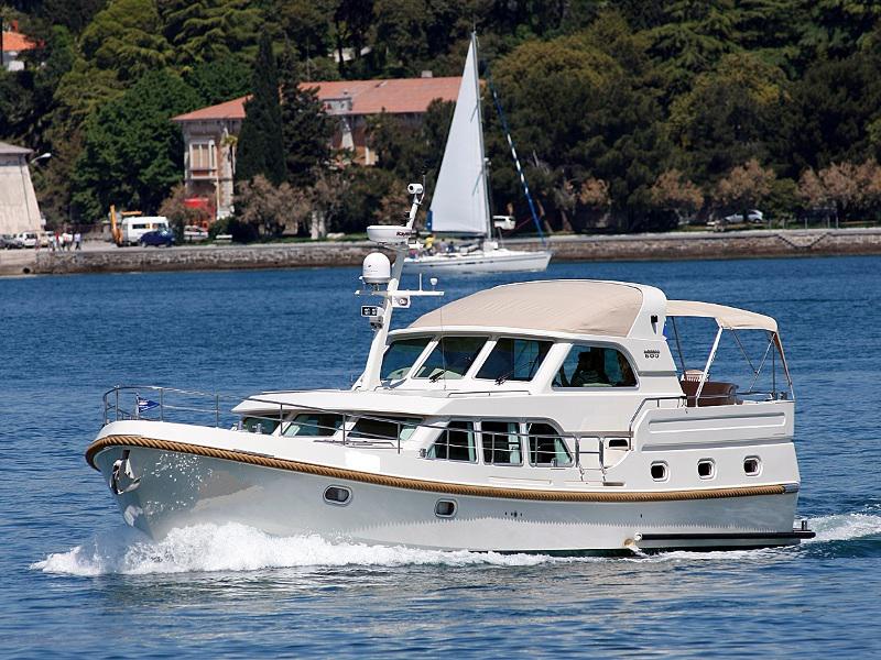Book yachts online - motorboat - Linssen Grand Sturdy 500 Variotop MkII - Blueberry - rent