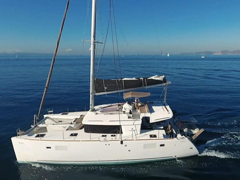 Book yachts online - catamaran - Lagoon 450  Fly - ALKISTIS (generator, air condition, watermaker, undewater lights) - rent
