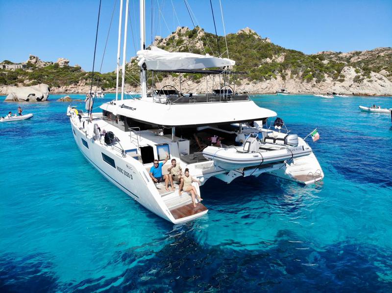 Book yachts online - catamaran - Lagoon 620 (10+3) - The Sun (PTP)  (5 cab + 3 crew) (AC, WM, Generator, Inverter, Tender Lift) - rent