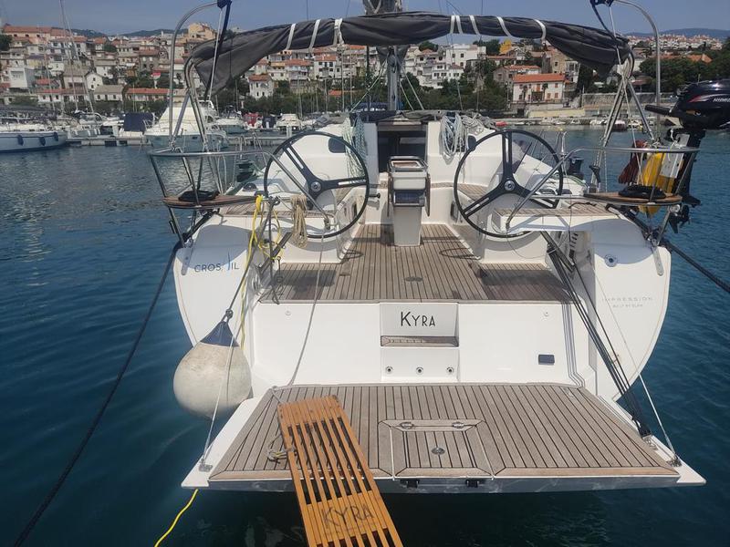 Book yachts online - sailboat - Elan 45 Impression - KYRA - rent