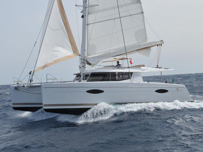Book yachts online - catamaran - Helia 44 - Knot On Call - rent