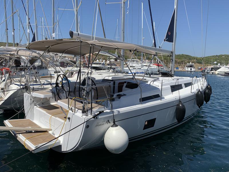Book yachts online - sailboat - Hanse 418 - Dolce Vita - rent