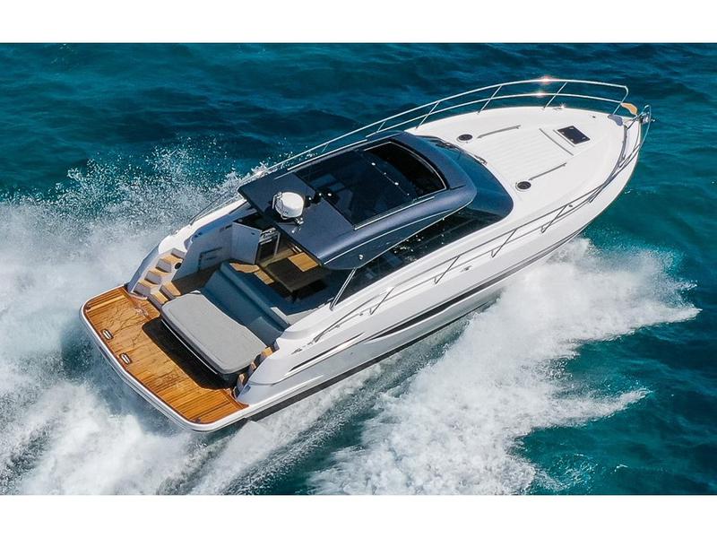 Book yachts online - motorboat - Focus Power 44 Hard Top - Boha - rent