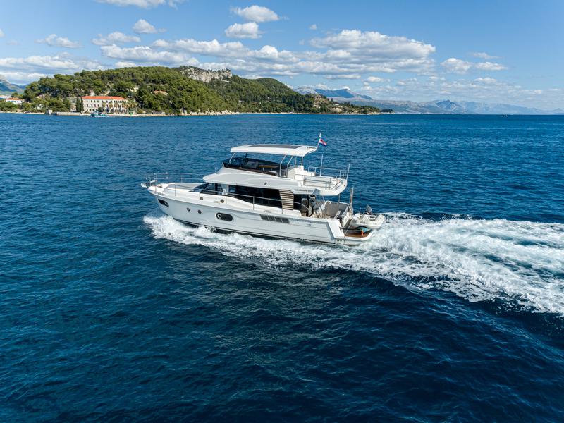 Book yachts online - motorboat - Swift Trawler 48 - TABITA - rent