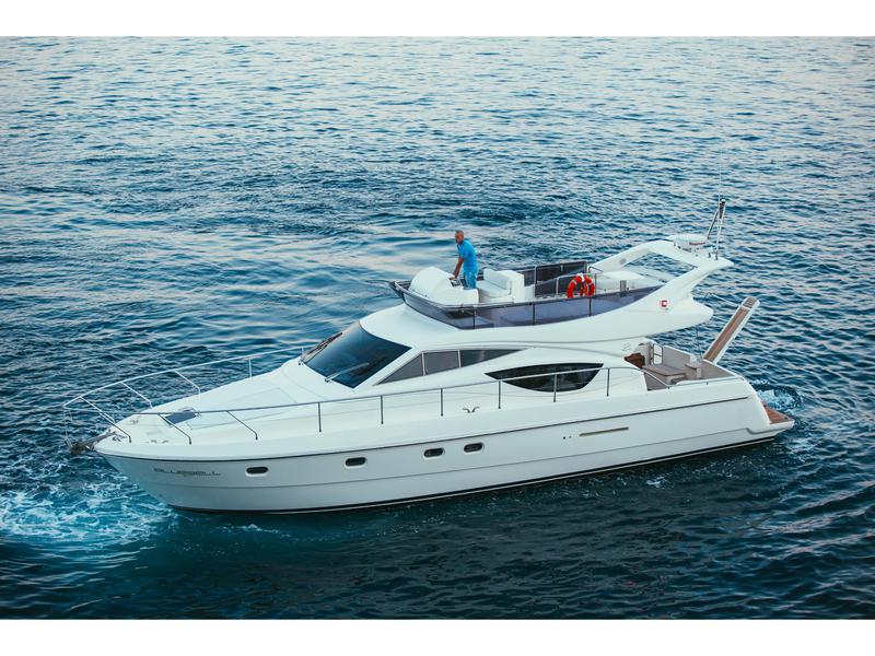 Book yachts online - motorboat - Ferretti 460 - no name - rent