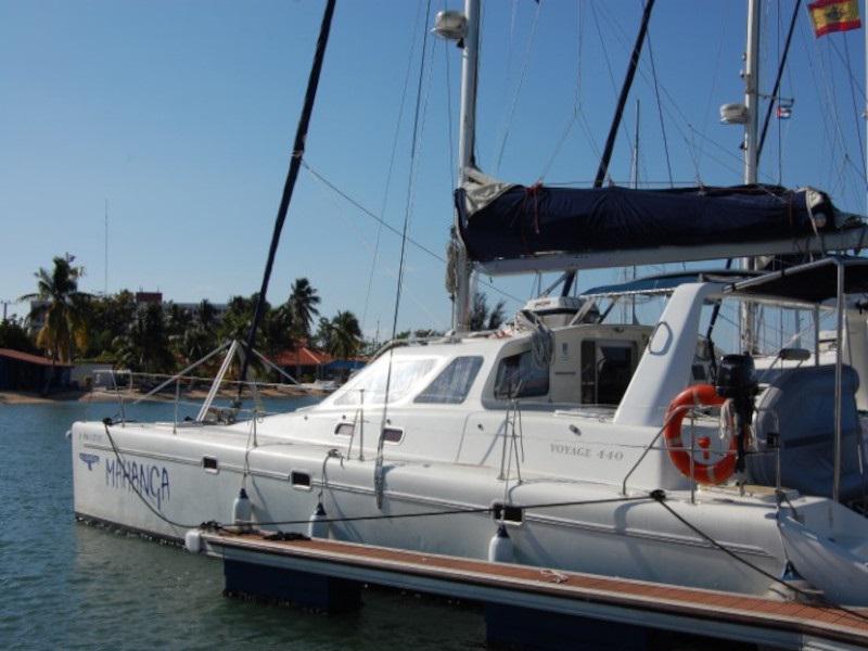 Book yachts online - catamaran - Voyage 440 - Alboran Mahanga (Radazul) - rent