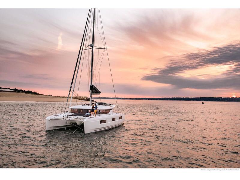 Book yachts online - catamaran - Lagoon 46 - Lucas - rent