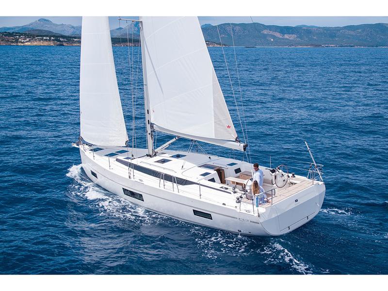 Book yachts online - sailboat - Bavaria C45 Style - SUNNY - rent