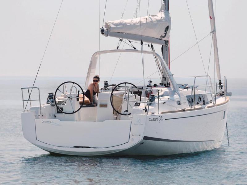 Book yachts online - sailboat - Oceanis 35.1 - Caroline - rent