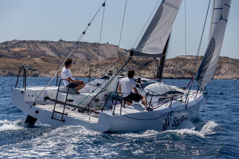 Book yachts online - sailboat - MMW 33 - Cipango - rent