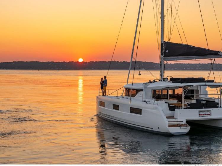 Book yachts online - catamaran - Lagoon 46 - Barchetta VI - rent