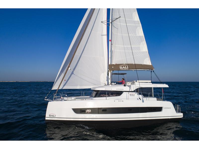 Book yachts online - catamaran - Bali Catspace - PERSEIDS (Generator, Air-condition, 1 SUP free of charge) - rent