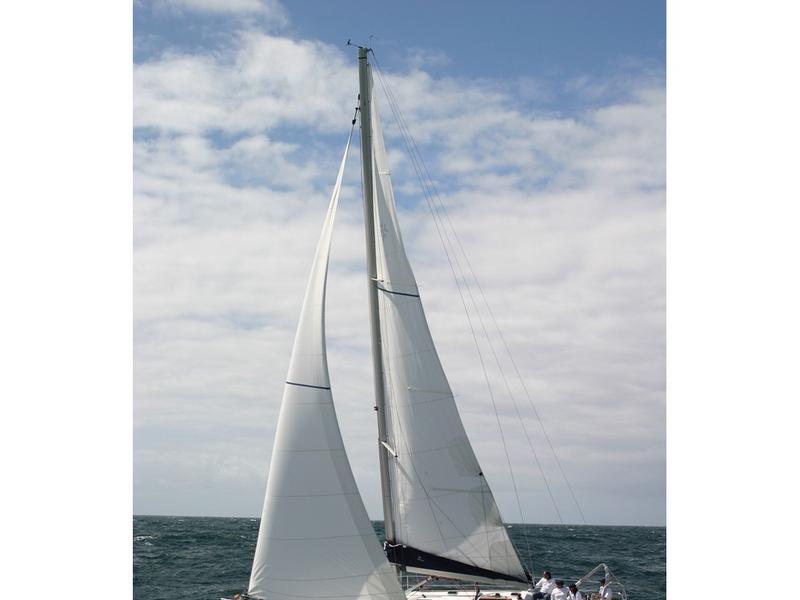 Book yachts online - sailboat - Sun Odyssey 42 i - ARGONAUTE - rent