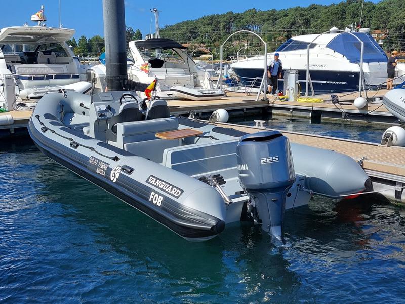 Book yachts online - motorboat - Vanguard 760 - Fog - rent