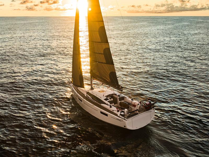 Book yachts online - sailboat - Maxus 35 - Amazonia - rent