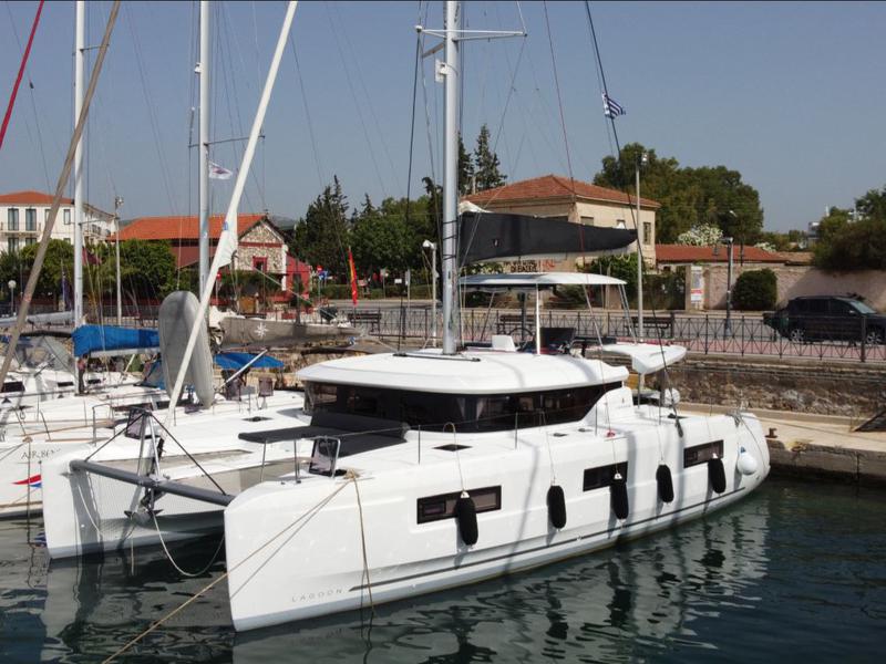 Book yachts online - catamaran - Lagoon 46 - Sea Star - rent