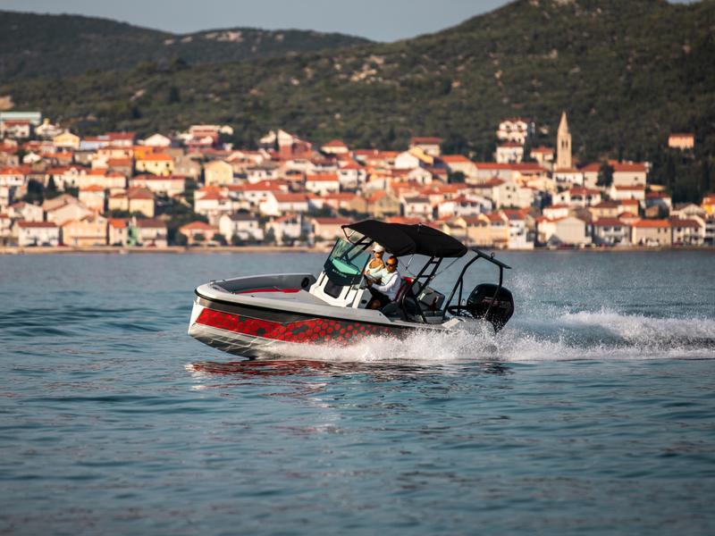 Book yachts online - motorboat - Saxdor 200 Sport - 115 Mercury -  - rent