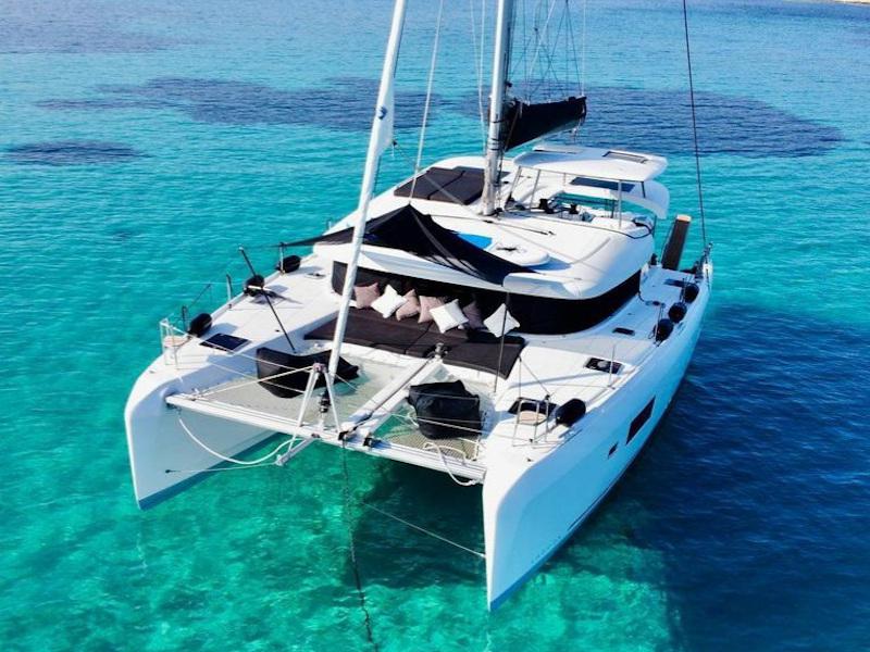 Book yachts online - catamaran - Lagoon 42 - KARLA Owner's Version - Skippered  - rent