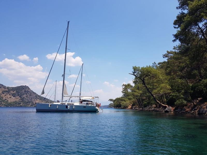 Book yachts online - sailboat - Hanse 445 - 4 cabin - Draco - rent