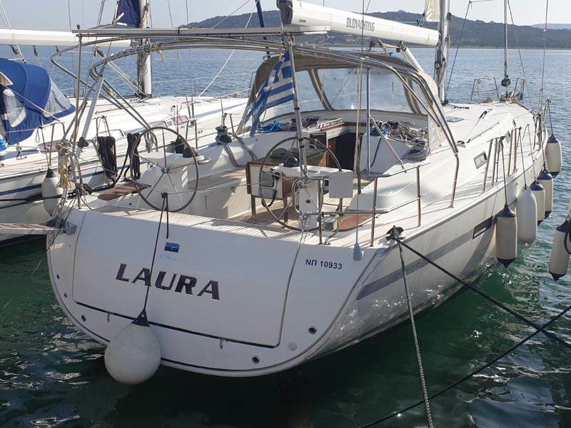 Book yachts online - sailboat - Bavaria 45 - LAURA - rent